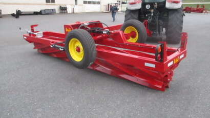 15.5 ft. Narrow Transport in rolling mode